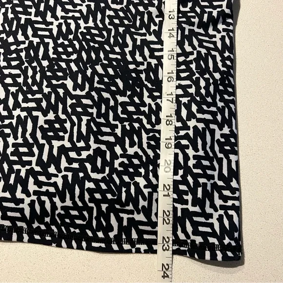 EB Lululemon Crossback Tank Top Black White Print Net Pop Mesh Back - Picture 8 of 16